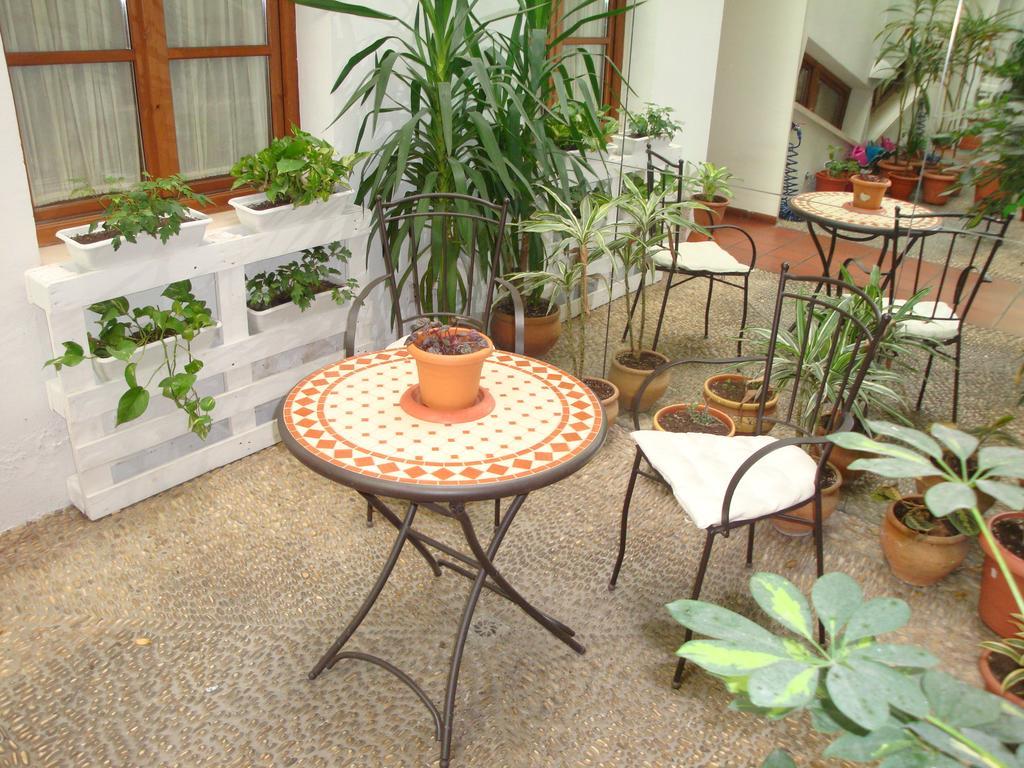 Hostal Puerta Carmona Seville Exterior photo